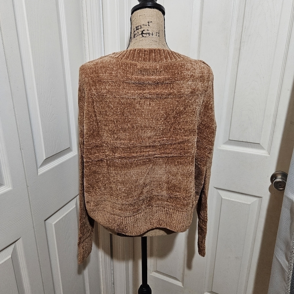 SO Caramel Brown V-Neck Chenille Sweater Size XL - Picture 5 of 13